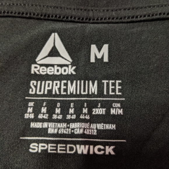Reebok tank - Picture 2 of 2